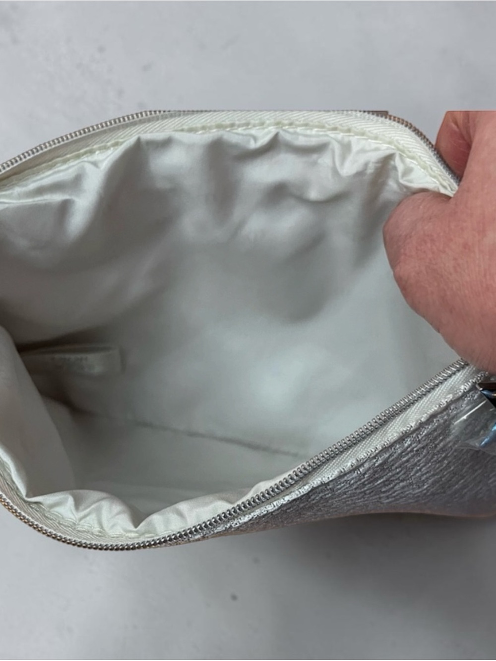 NIB Dior Beauty Silver Shimmer Cosmetic Pouch Bag Velvet Dustbag Star Charm - Picture 4 of 11